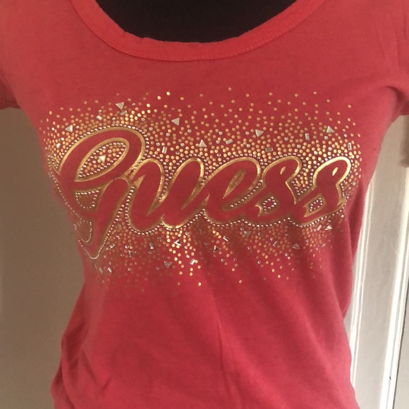 Ladies Choral Pink Guess T-Shirt - Size Small - Picture 2 of 5